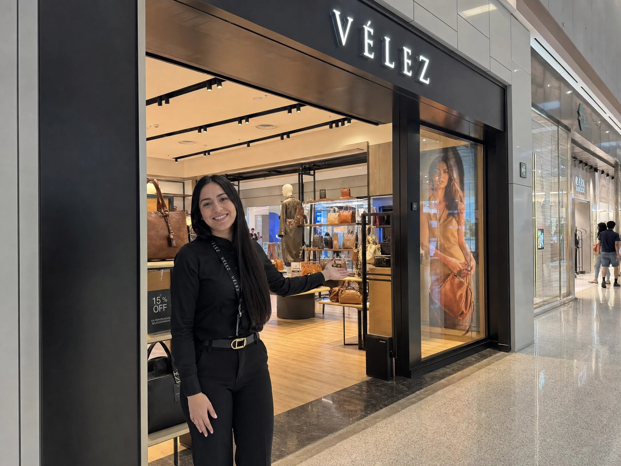 Tienda Vélez en shopping